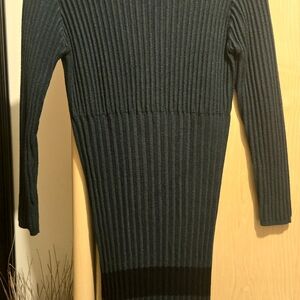 Elegant Black Ribbed Knit Dress